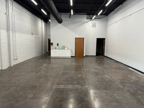 608 E Hickory St, Denton, TX to rent Building Photo- Image 2 of 2