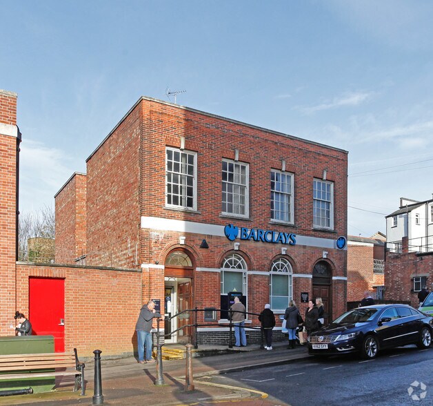 College St, Rushden for sale - Primary Photo - Image 1 of 1