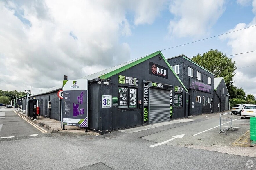 Penketh Business Park Rd, Warrington to rent - Building Photo - Image 3 of 7