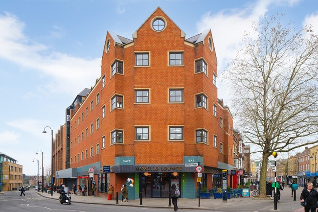 More details for 2 Vine St, Uxbridge - Office to Rent