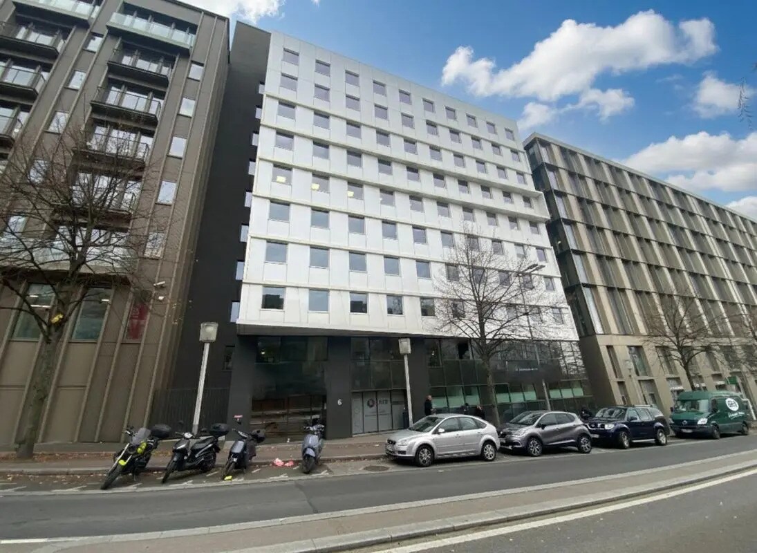21 Rue Des Trois Fontanot, Nanterre to rent Building Photo- Image 1 of 11