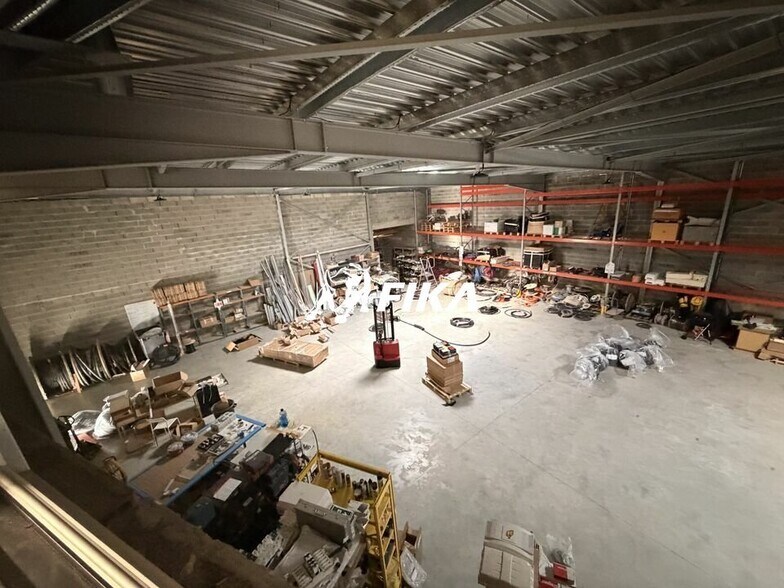 Light Industrial in Portet-sur-Garonne for sale - Interior Photo - Image 2 of 11