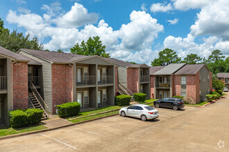 2209 Bobby K Marks Dr, Huntsville, TX for sale Primary Photo- Image 1 of 44