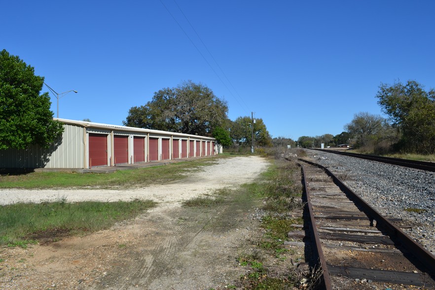 2043 FM 535, Rosanky, TX for sale - Primary Photo - Image 1 of 9