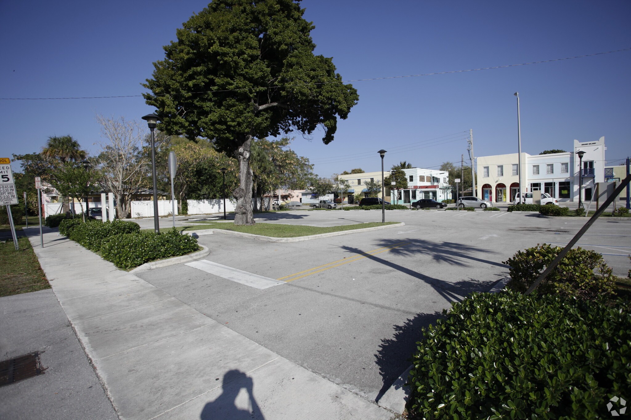 3710 Grand Ave, Miami, FL for sale Primary Photo- Image 1 of 1