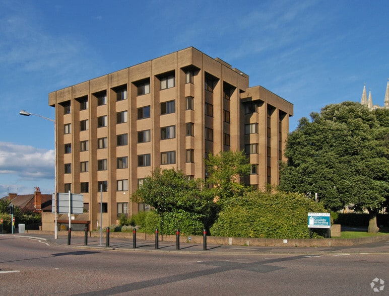 2 Poole Rd, Bournemouth, BH2 5QY UK