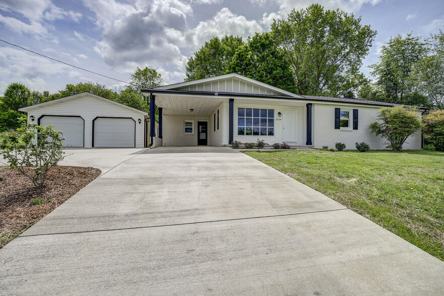 2324 Boones Creek Rd, Johnson City, TN for sale - Building Photo - Image 3 of 5