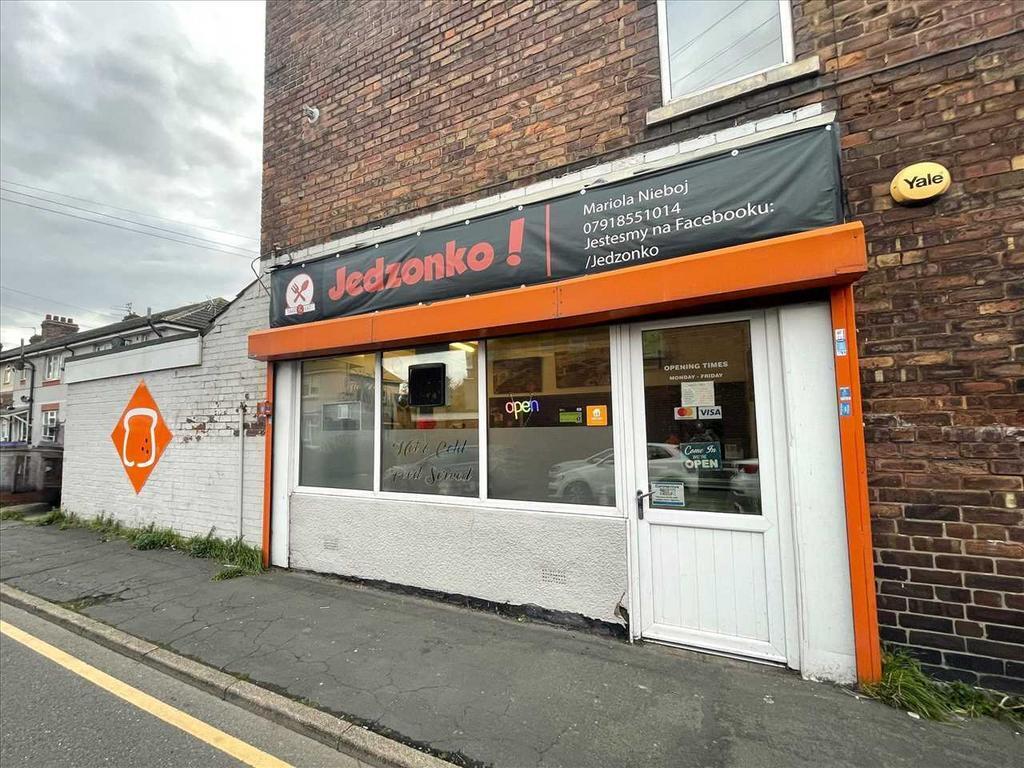 2a Henry St, Scunthorpe to rent Building Photo- Image 1 of 5