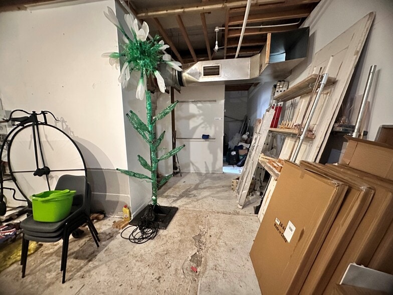 8 Town St, Shepton Mallet to rent - Building Photo - Image 3 of 11