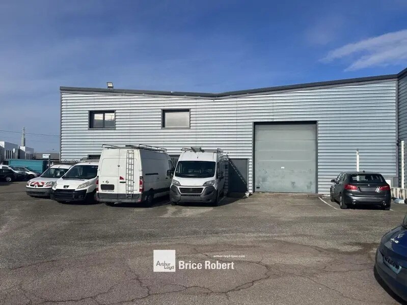199 Avenue Franklin Roosevelt, Décines-Charpieu to rent Building Photo- Image 1 of 15