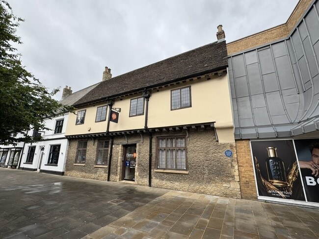 More details for 4 Cumbergate, Peterborough - Retail for Sale