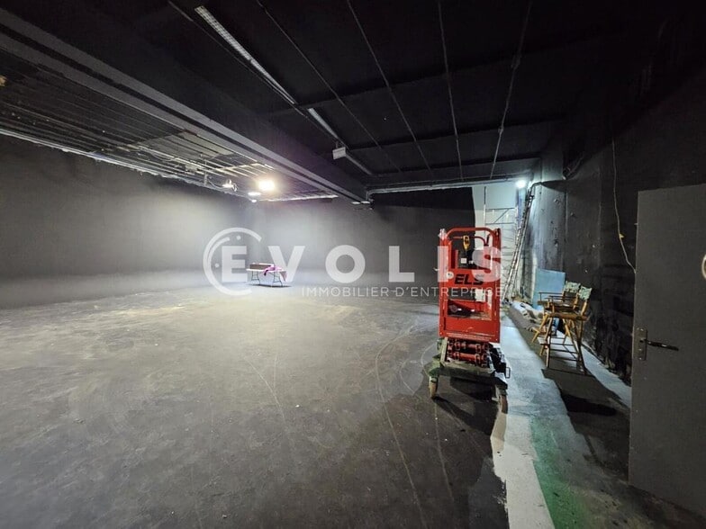 Light Industrial in Ivry-sur-Seine for sale - Building Photo - Image 3 of 25