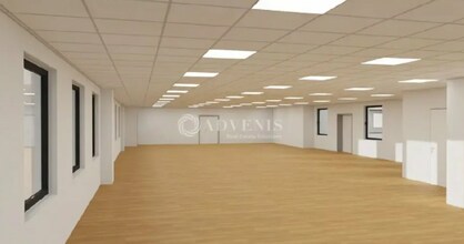 Office in Limonest to rent Interior Photo- Image 2 of 3