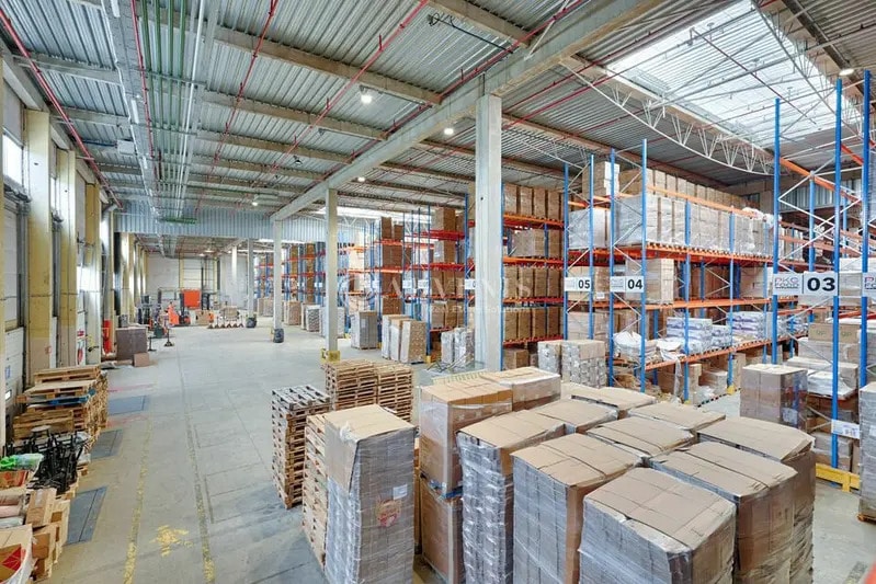 Industrial in Marly-la-Ville to rent - Interior Photo - Image 3 of 5