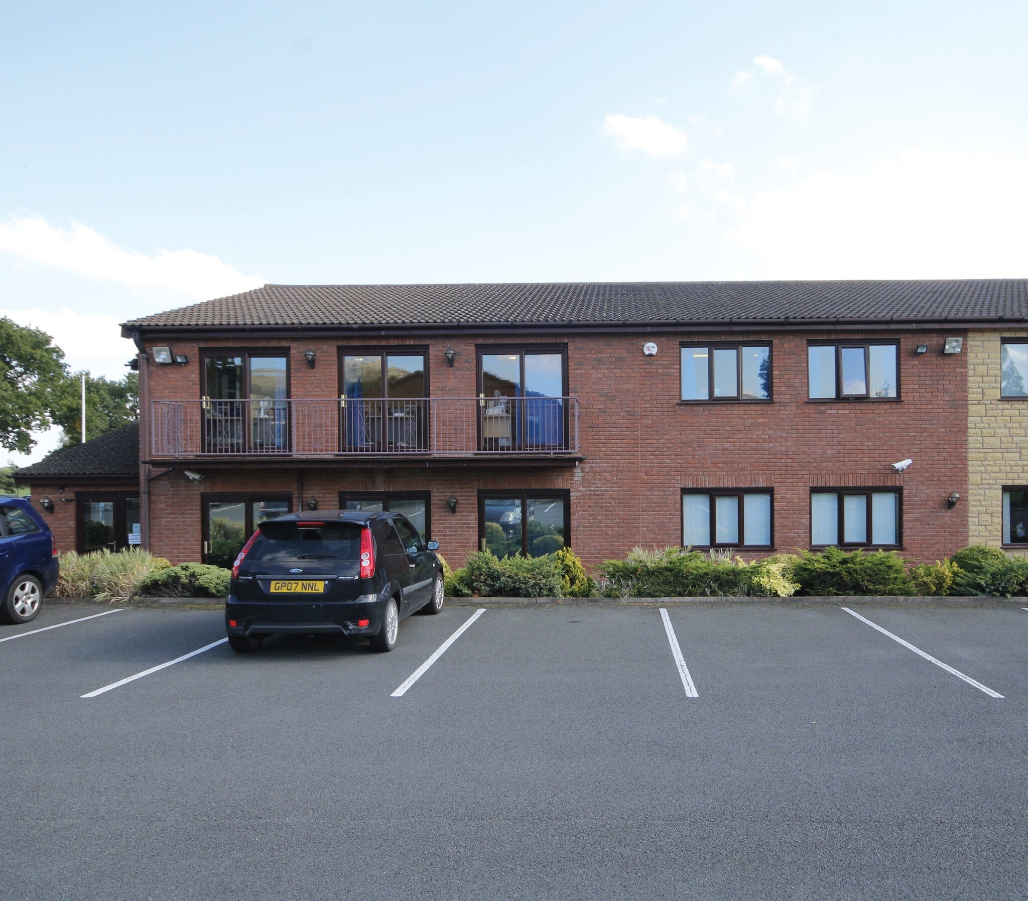 Chequers Clos, Malvern for sale Building Photo- Image 1 of 1