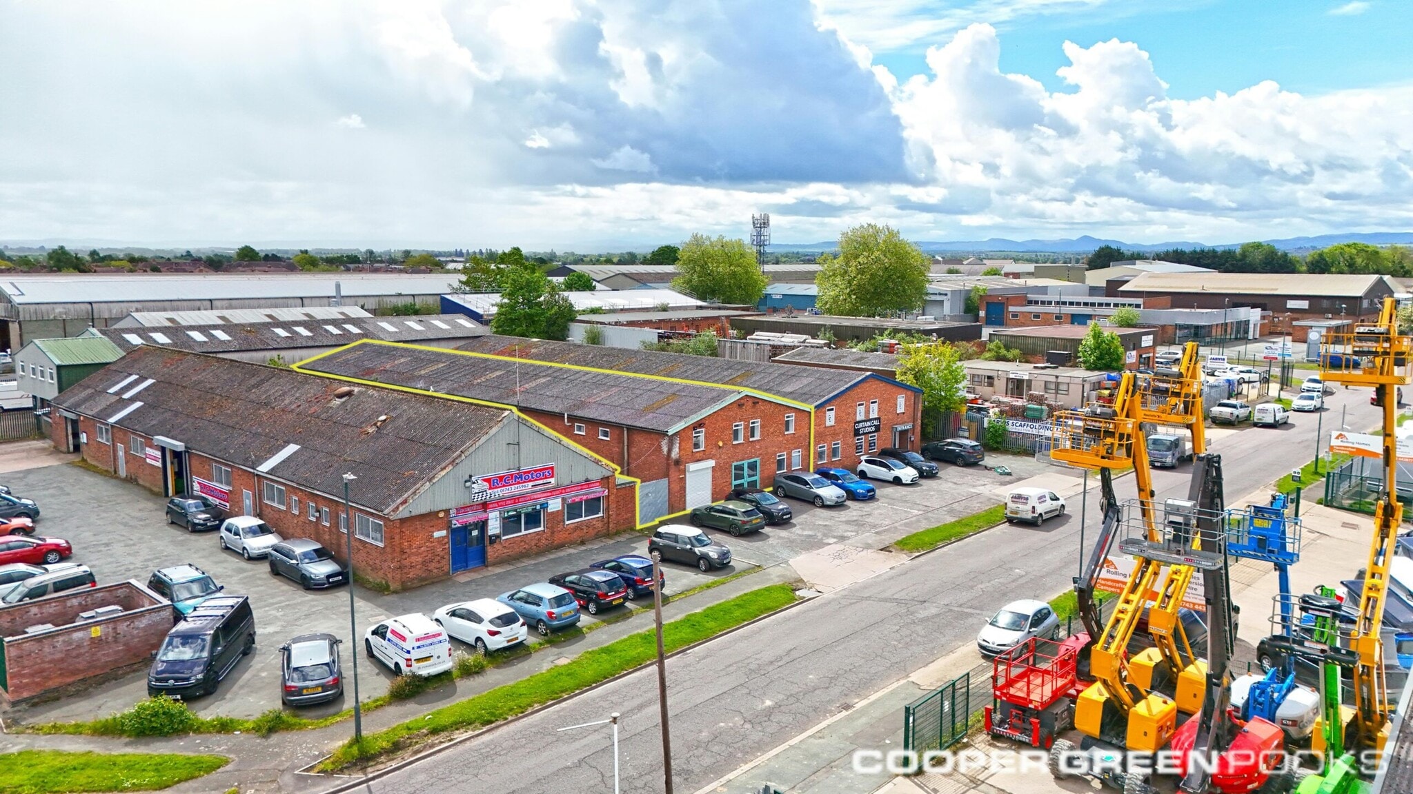 57-58 Ennerdale Rd, Shrewsbury to rent Building Photo- Image 1 of 10