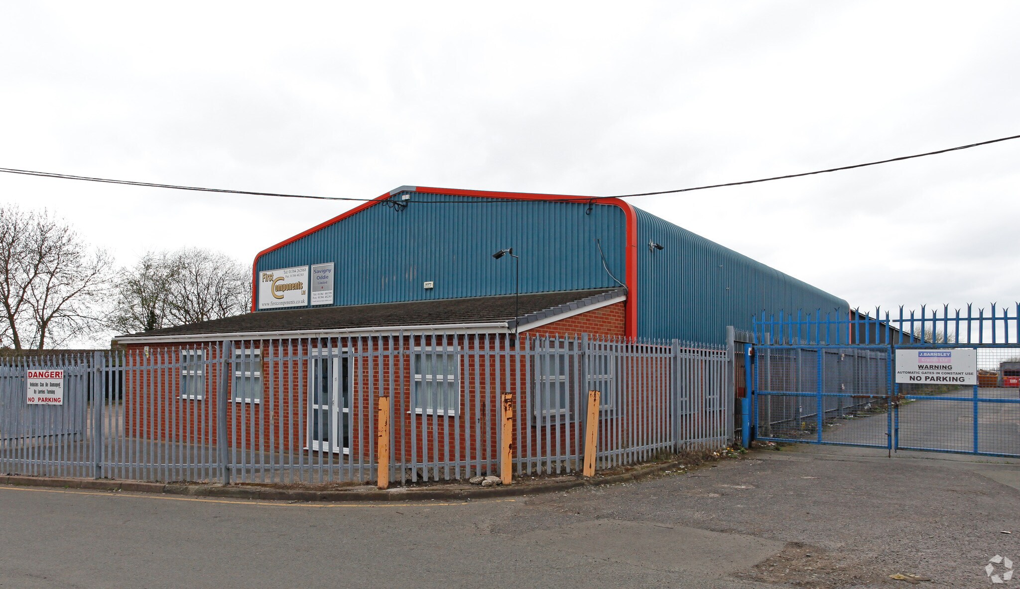 Fens Pool Ave, Brierley Hill for sale Primary Photo- Image 1 of 1