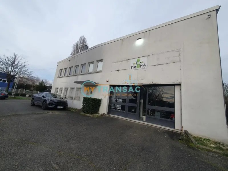Industrial in Lagny-sur-Marne to rent Building Photo- Image 1 of 11