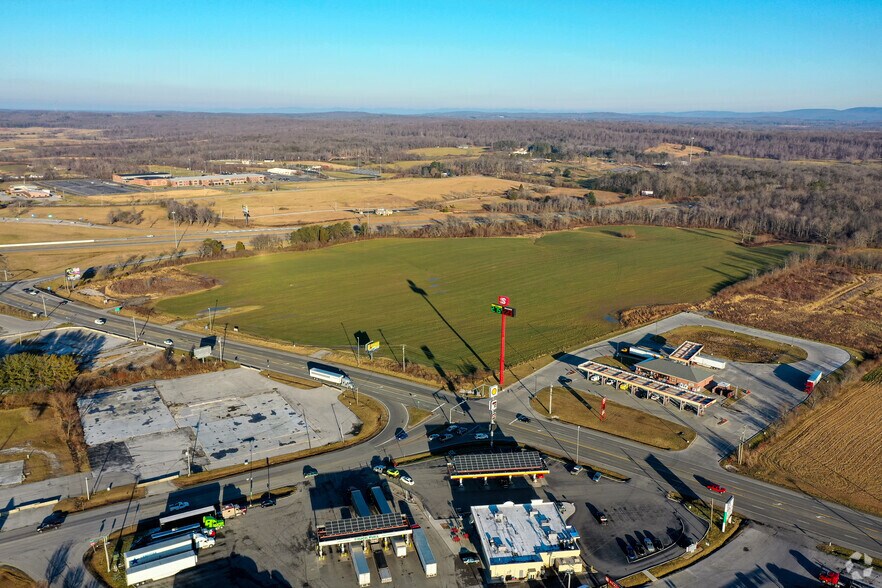 2040 Genesis Rd, Crossville, TN for sale - Aerial - Image 2 of 9