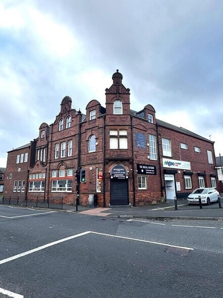 1 Waverley Ter, Sunderland to rent - Building Photo - Image 2 of 27