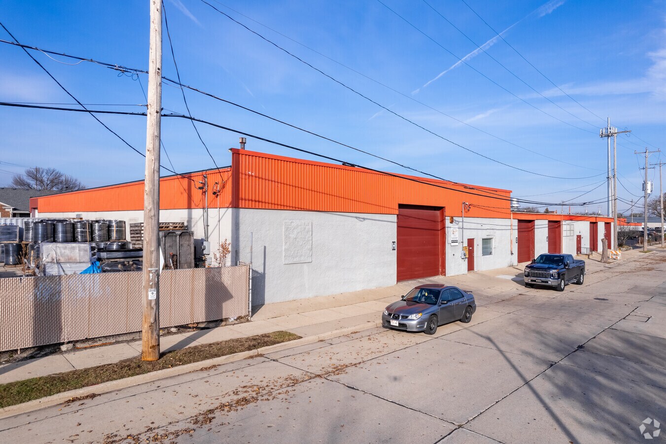 2005 S 54th St, West Allis 53219 West Allis Commercial Center