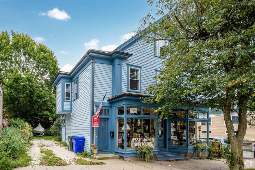 44-46 State St, Bristol, RI for sale - Building Photo - Image 1 of 1