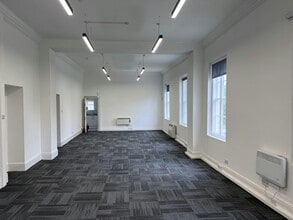 Elmete Ln, Leeds to rent Interior Photo- Image 1 of 6