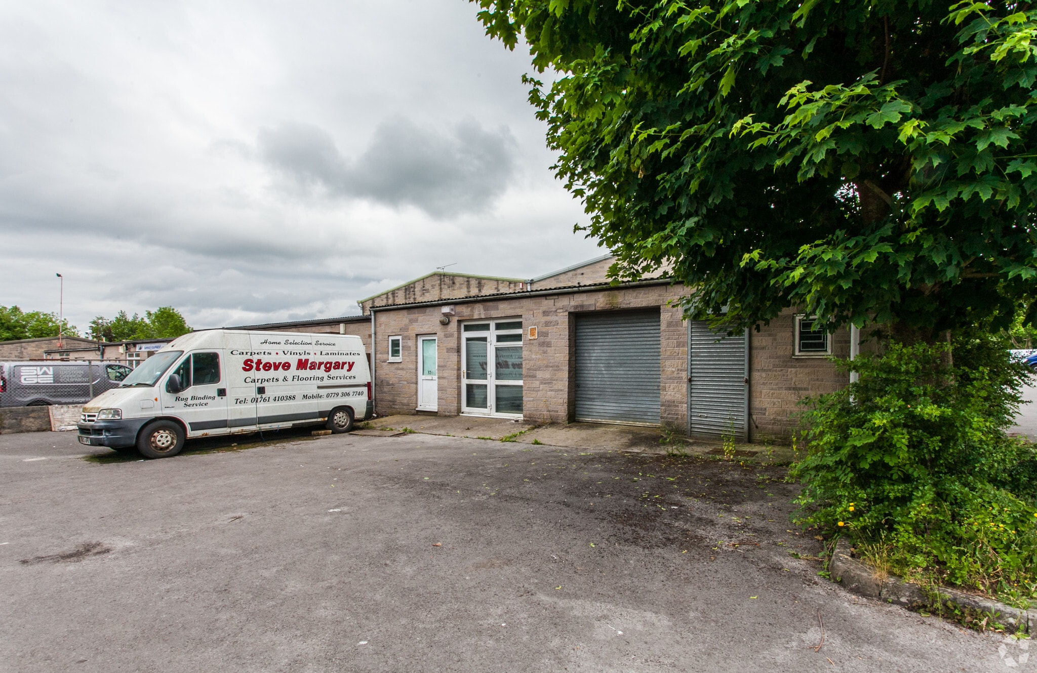 First Ave, Radstock to rent Primary Photo- Image 1 of 5