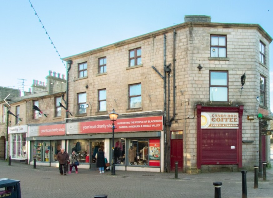 1 Bolton Rd, Darwen for sale Primary Photo- Image 1 of 1