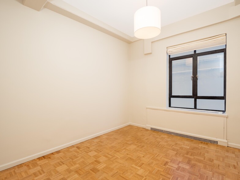 115 Central Park W, New York, NY for rent - Building Photo - Image 3 of 15