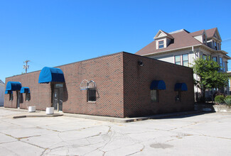 105 W Cherry St, Bluffton, IN for sale Primary Photo- Image 1 of 1