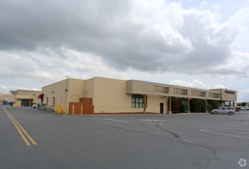 2500-2640 Somersville Rd, Antioch, CA for rent - Building Photo - Image 2 of 6