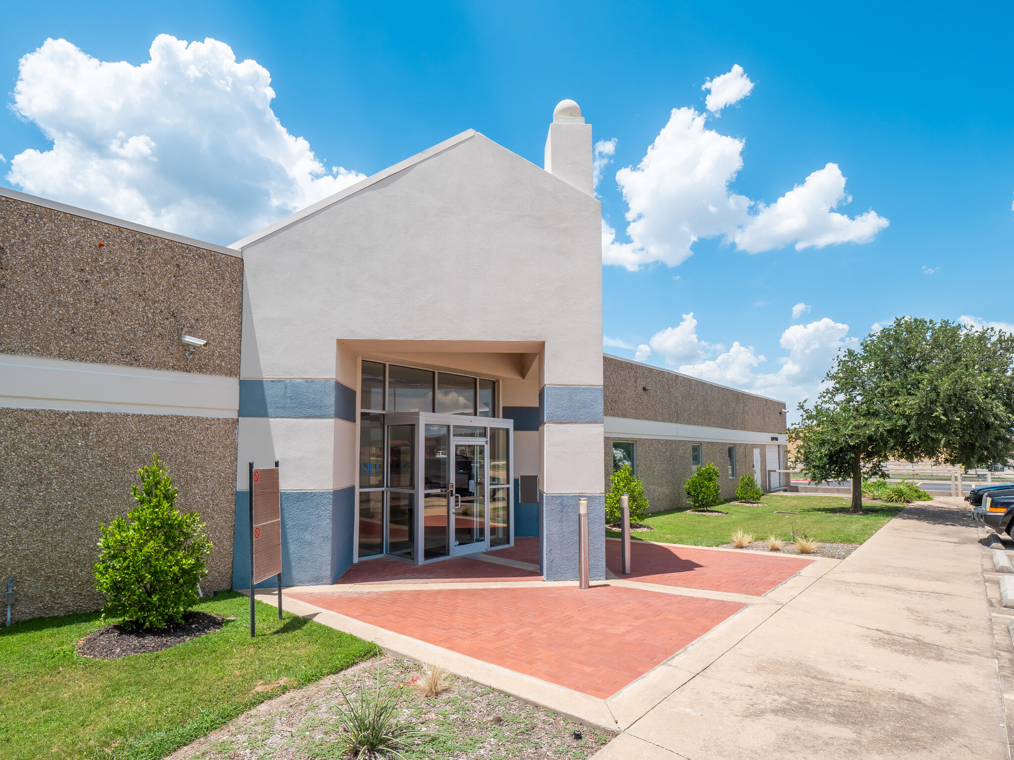 1809 Hur Industrial Blvd, Cedar Park, TX for sale Building Photo- Image 1 of 16