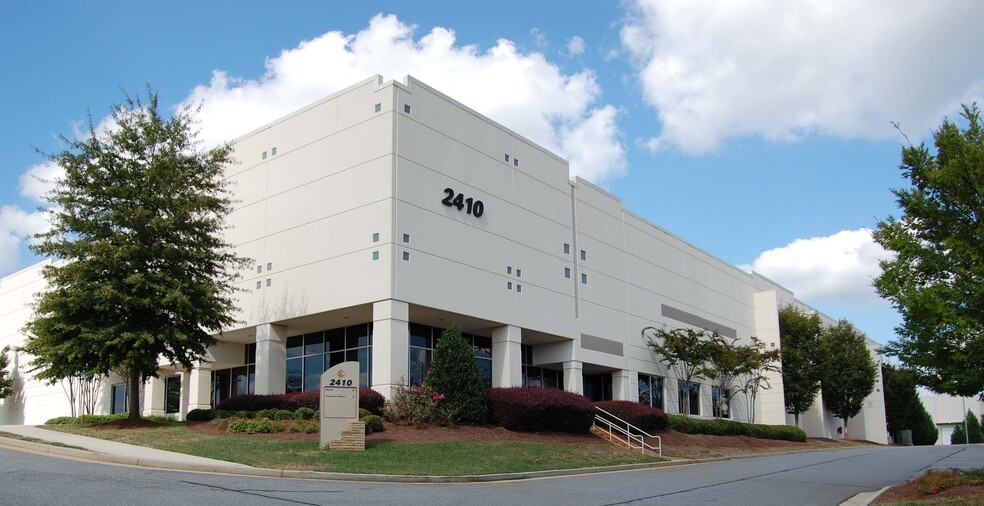 2410 Tech Center Pky, Lawrenceville, GA for rent - Building Photo - Image 2 of 2