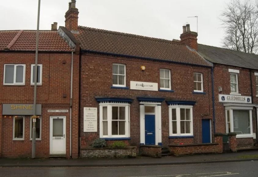 87 South Para, Northallerton for sale Primary Photo- Image 1 of 1