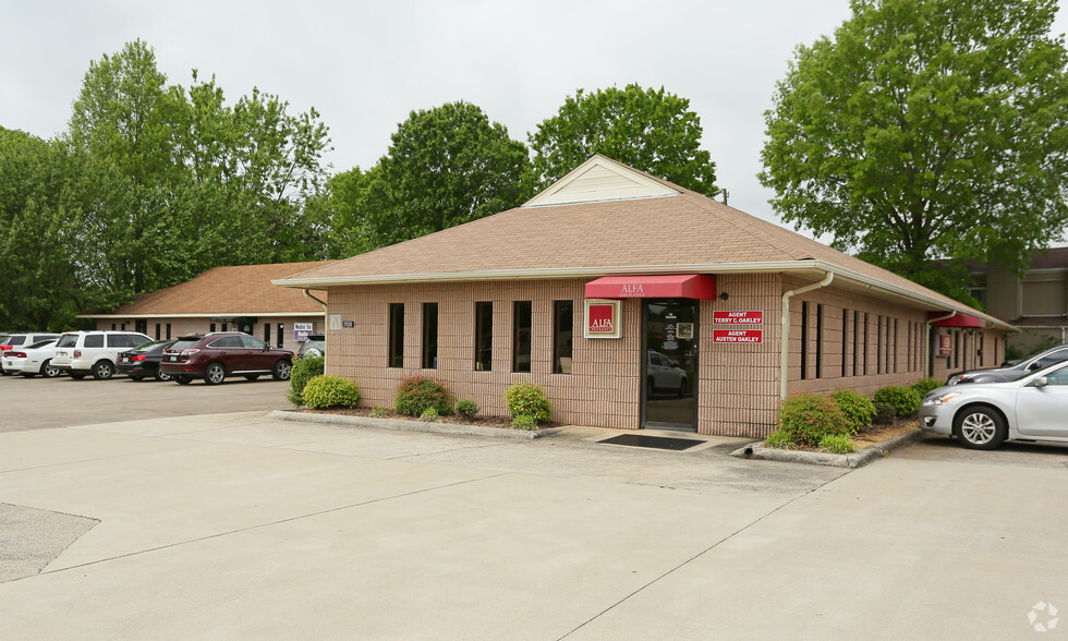 2929 Cloverdale Rd, Florence, AL for sale - Primary Photo - Image 1 of 1