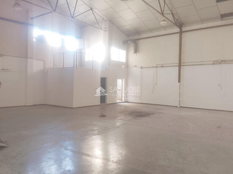 Industrial in Elche, Alicante to rent - Interior Photo - Image 3 of 19