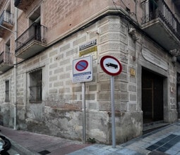Retail in Tortosa, Tarragona to rent Interior Photo- Image 2 of 9