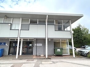 Manaton Clos, Exeter to rent Building Photo- Image 1 of 4