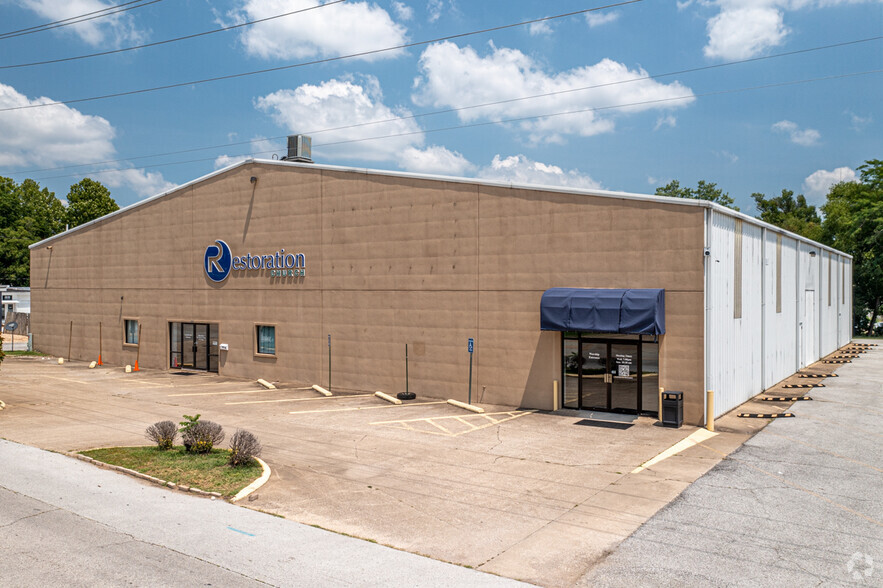 682 S Government Ave, Fayetteville, AR for sale - Primary Photo - Image 1 of 1