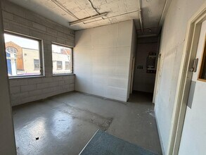 16-22 Harpur St, Bedford to rent Interior Photo- Image 2 of 9