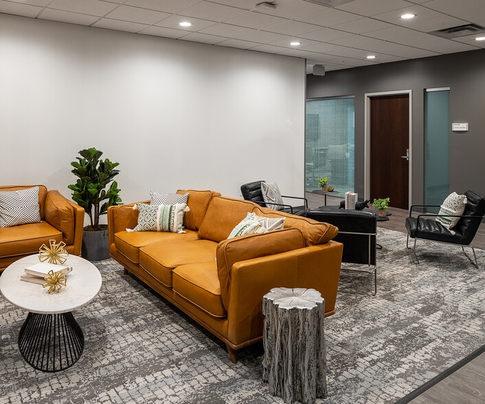 1995 N Park Pl SE, Atlanta, GA to rent - Interior Photo - Image 2 of 6