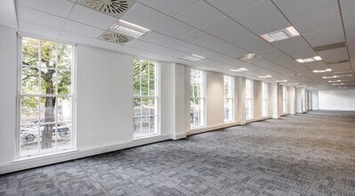 Wellington St, Cheltenham to rent Interior Photo- Image 2 of 8