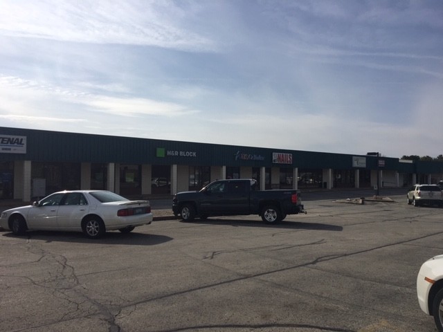 720-760 W Broadway St, Berlin, WI for rent - Building Photo - Image 2 of 7