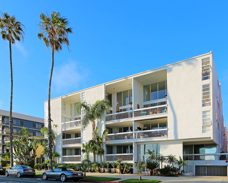 1025 Ocean Ave, Santa Monica, CA for sale - Building Photo - Image 1 of 1