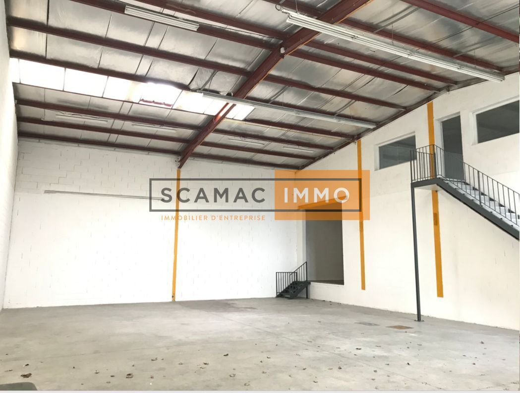 Industrial in Quincy-Voisins to rent Building Photo- Image 1 of 7