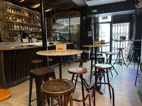 Retail in Barcelona, Barcelona to rent Interior Photo- Image 1 of 5