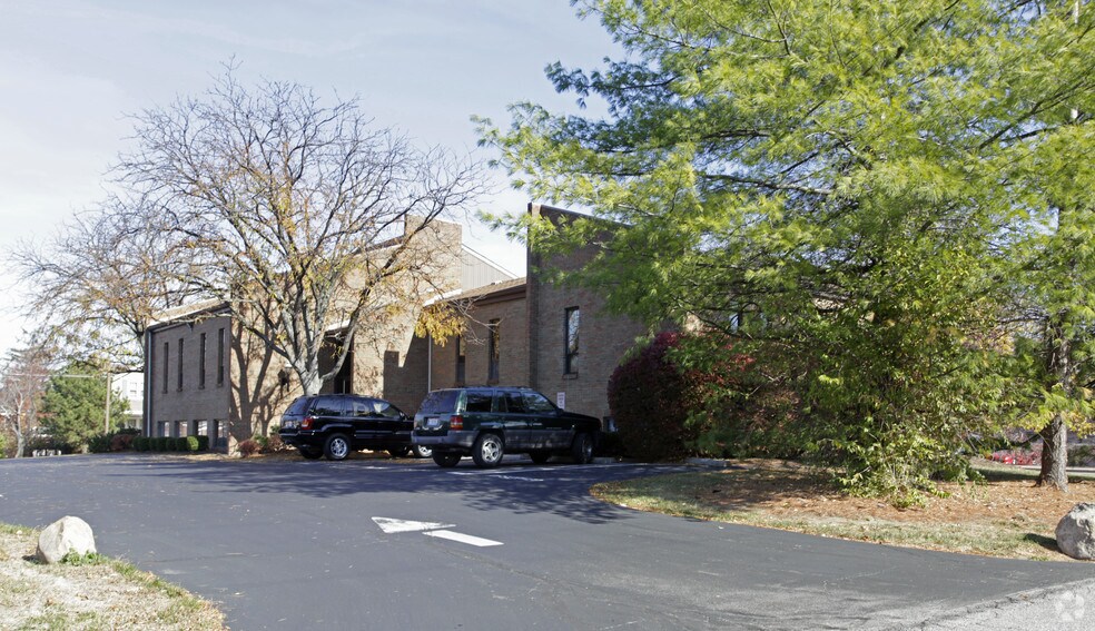 7835 Remington Rd, Cincinnati, OH for sale - Building Photo - Image 1 of 1