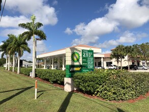 1293 SW Del Rio Blvd, Port Saint Lucie, FL for sale Building Photo- Image 1 of 11