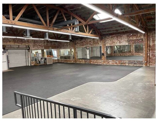 More details for 7624-7626 Santa Monica Blvd, West Hollywood, CA - Office / Retail to Rent